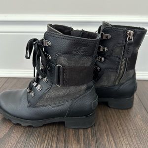 Girls Size 1 Sorel Combat Boots